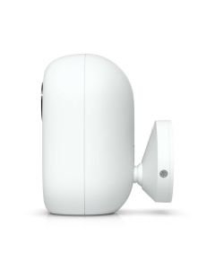 Ubiquiti UVC-G4-INSTANT - Compact, wide-angle, WiFi-connected camera with two-way audio.