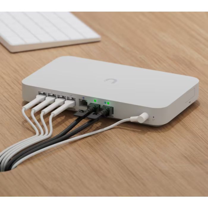 Ubiquiti Cloud Gateway Fiber (UCG-FIBER) – router 10G (SFP+