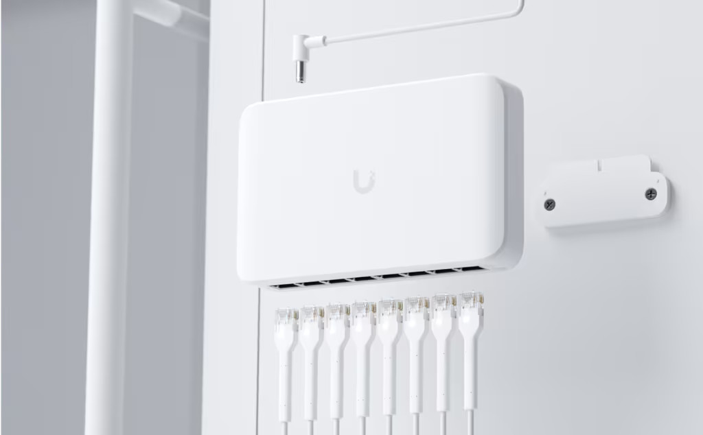 Ubiquiti Lite 8 PoE - Switch L2 8x 1GbE RJ45 (USW-Lite-8-POE)